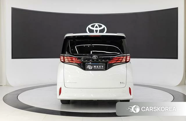 Toyota Elfa id 4365746 из Китая 17