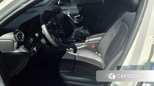 Mercedes-Benz A-Class W177 id 4855454 из Кореи 9