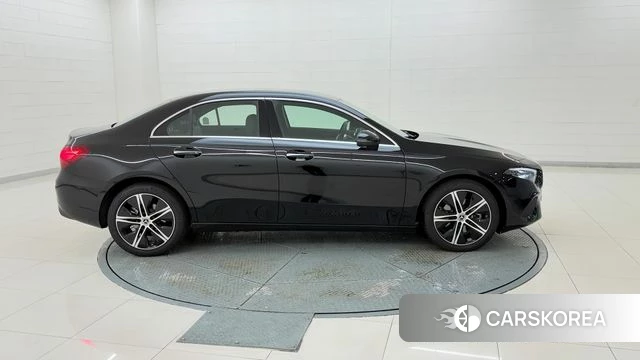 Mercedes-Benz A-Class W177 id 4681461 из Кореи 16