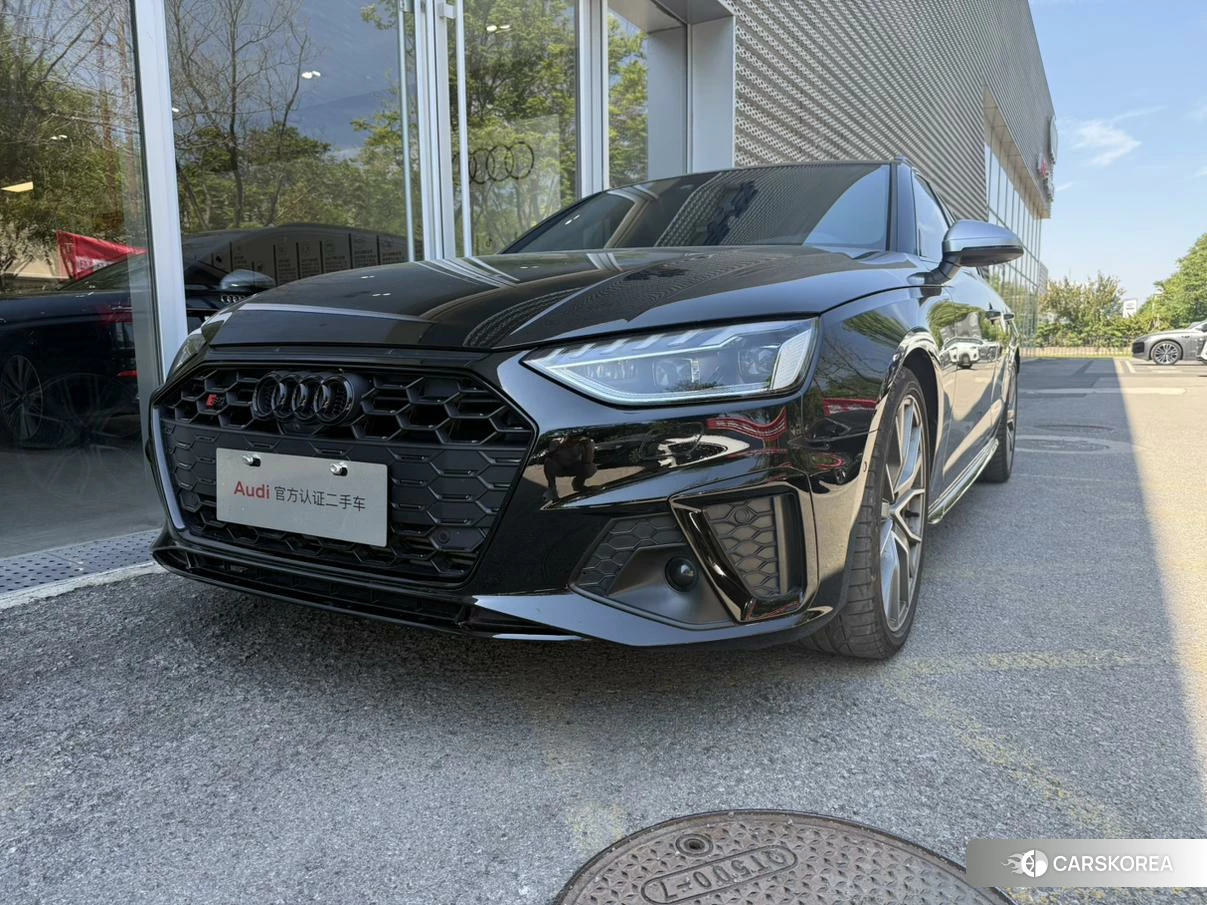 Audi S4 2023 Черный из Китая, фото 6