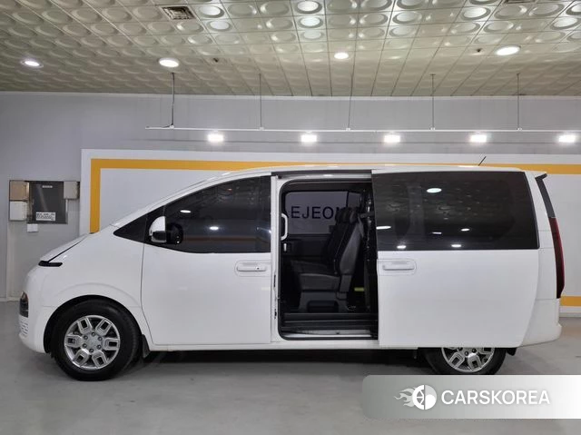 Hyundai Staria id 3915919 из Кореи 16