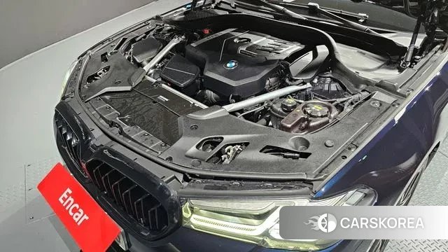 BMW 5 Series (G30) id 3437927 из Кореи 16