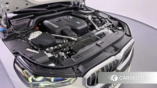 BMW 5 Series (G60) id 3419938 из Кореи 16