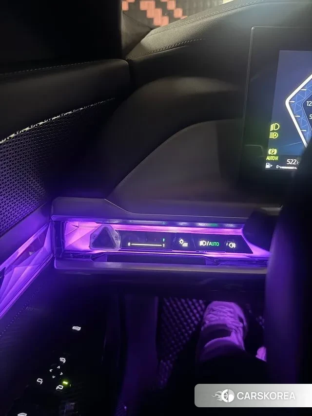 BMW 7 Series (G70) id 3482659 из Кореи 9