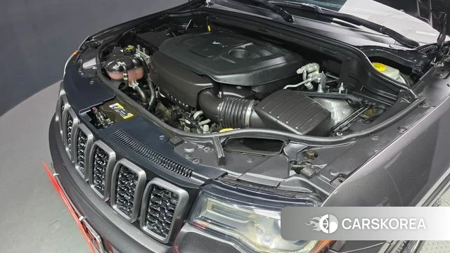 Jeep Grand Cherokee id 3904346 из Кореи 16