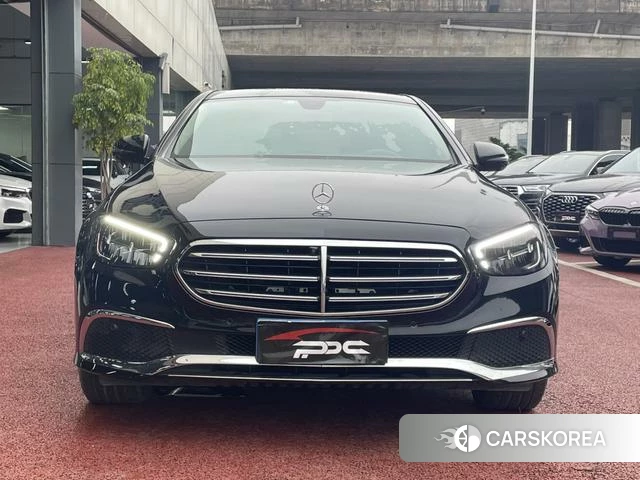 Mercedes-Benz E-class id 4334834 из Китая 10