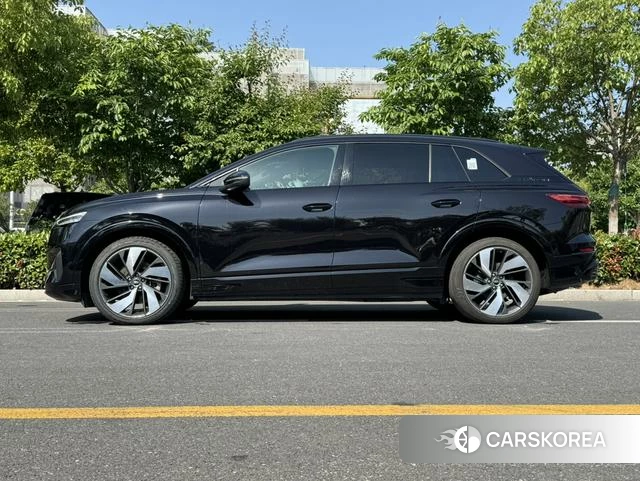 Audi Q5 e-tron id 4314220 из Китая 18