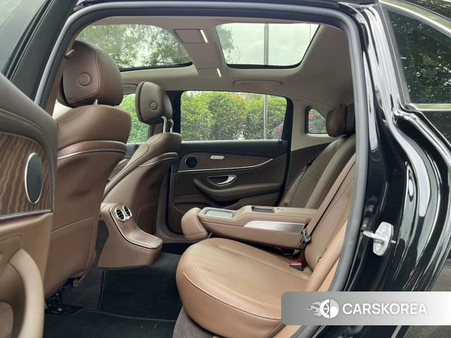 Mercedes-Benz E-class id 4222116 из Китая 13