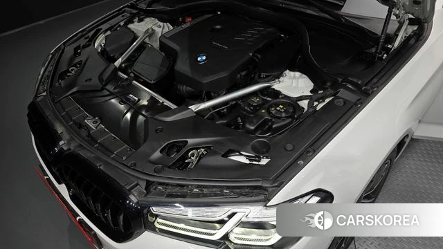 BMW 5 Series (G30) id 4408661 из Кореи 29