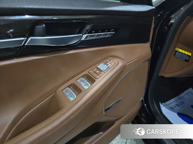 Genesis G90 id 3205886 из Кореи 14