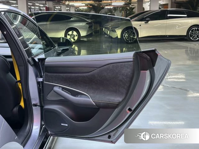 Xiaomi Car Xiaomi SU7 Ultra id 3913842 из Китая 19