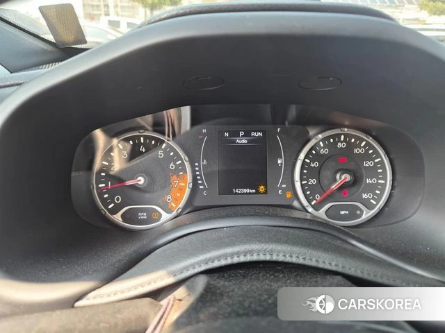 Jeep Renegade id 4269233 из Кореи 13
