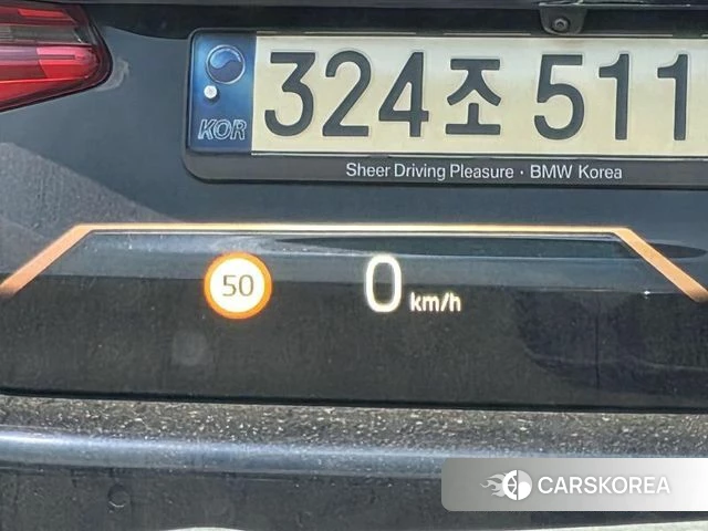 BMW 3 Series (G20) 2024 Светло-серебряный цвет из Кореи, фото 6