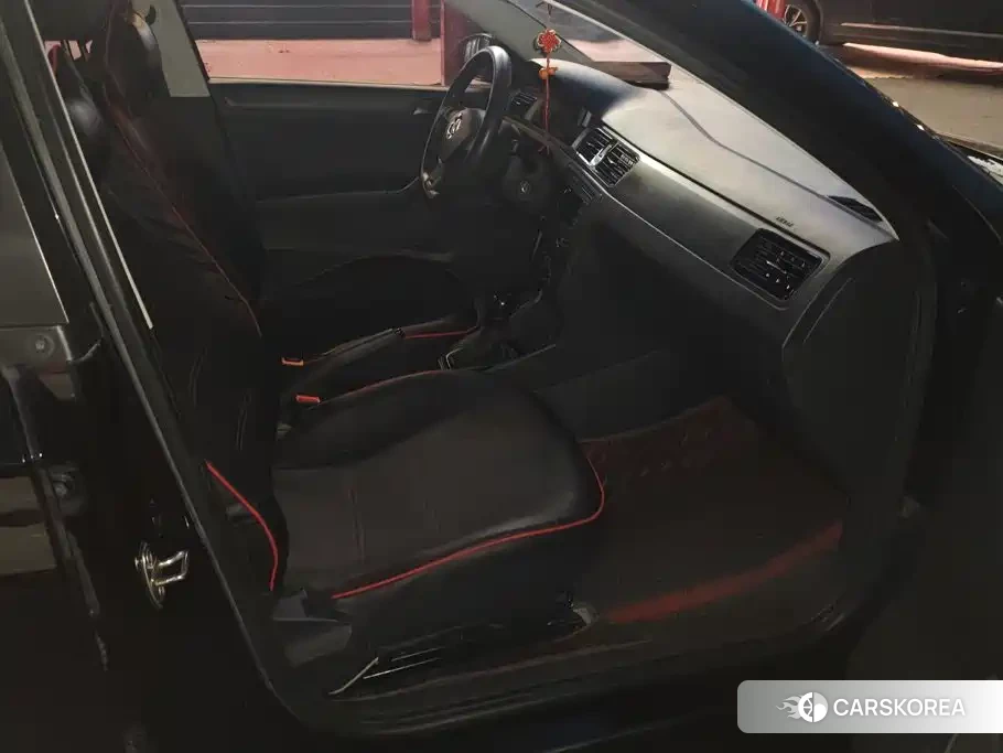 Volkswagen Santana id 4554024 из Китая 12