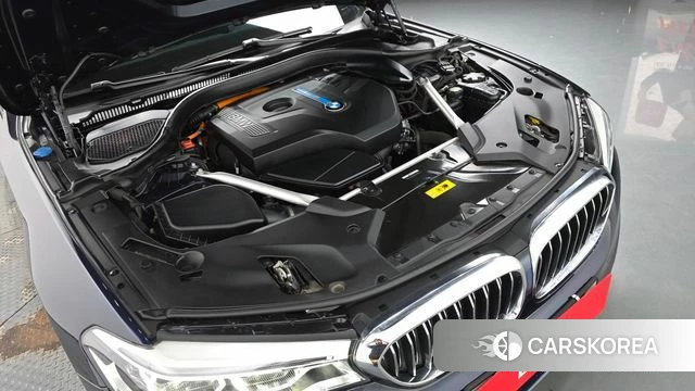 BMW 5 Series (G30) id 3904712 из Кореи 16