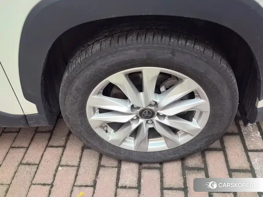 Toyota Corolla id 4629489 из Китая 12