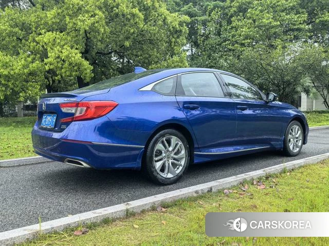 Honda Accord id 4254072 из Китая 11