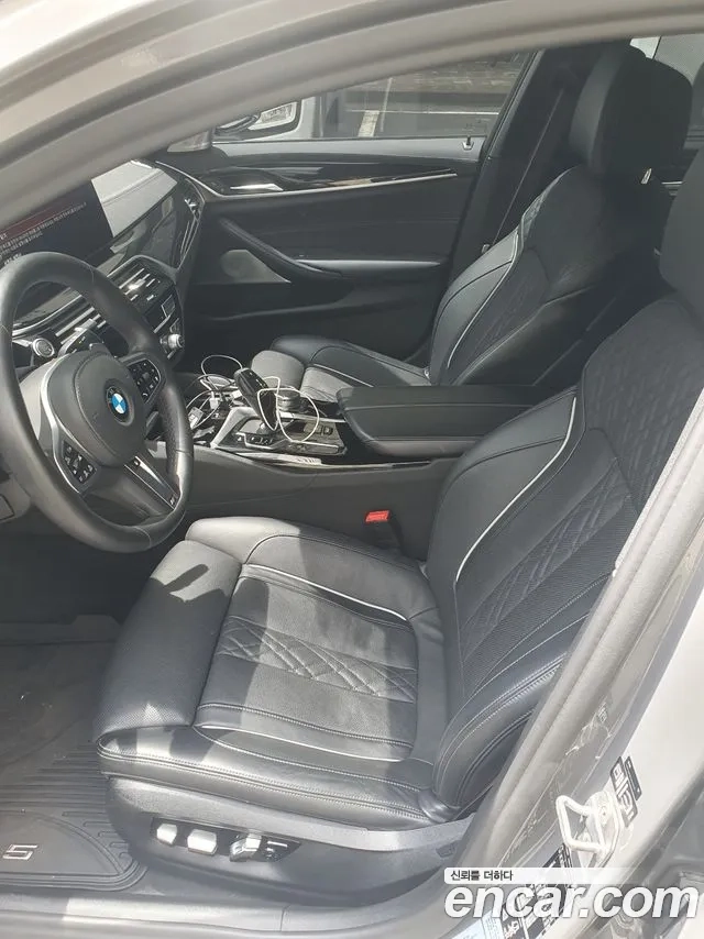 BMW 5 Series (G30) 2020 Светло-серебряный цвет из Кореи, фото 6