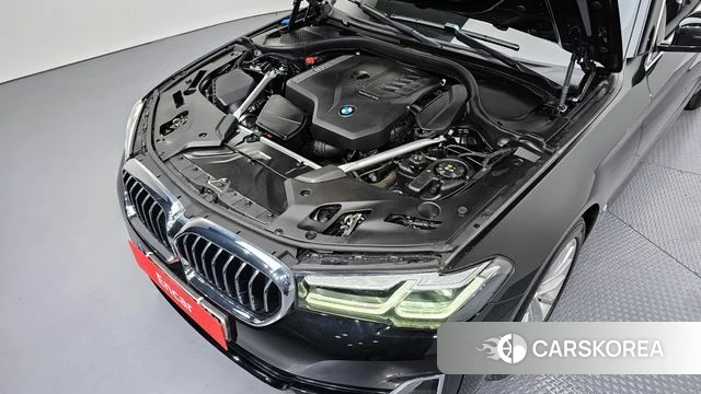 BMW 5 Series (G30) id 3953259 из Кореи 16