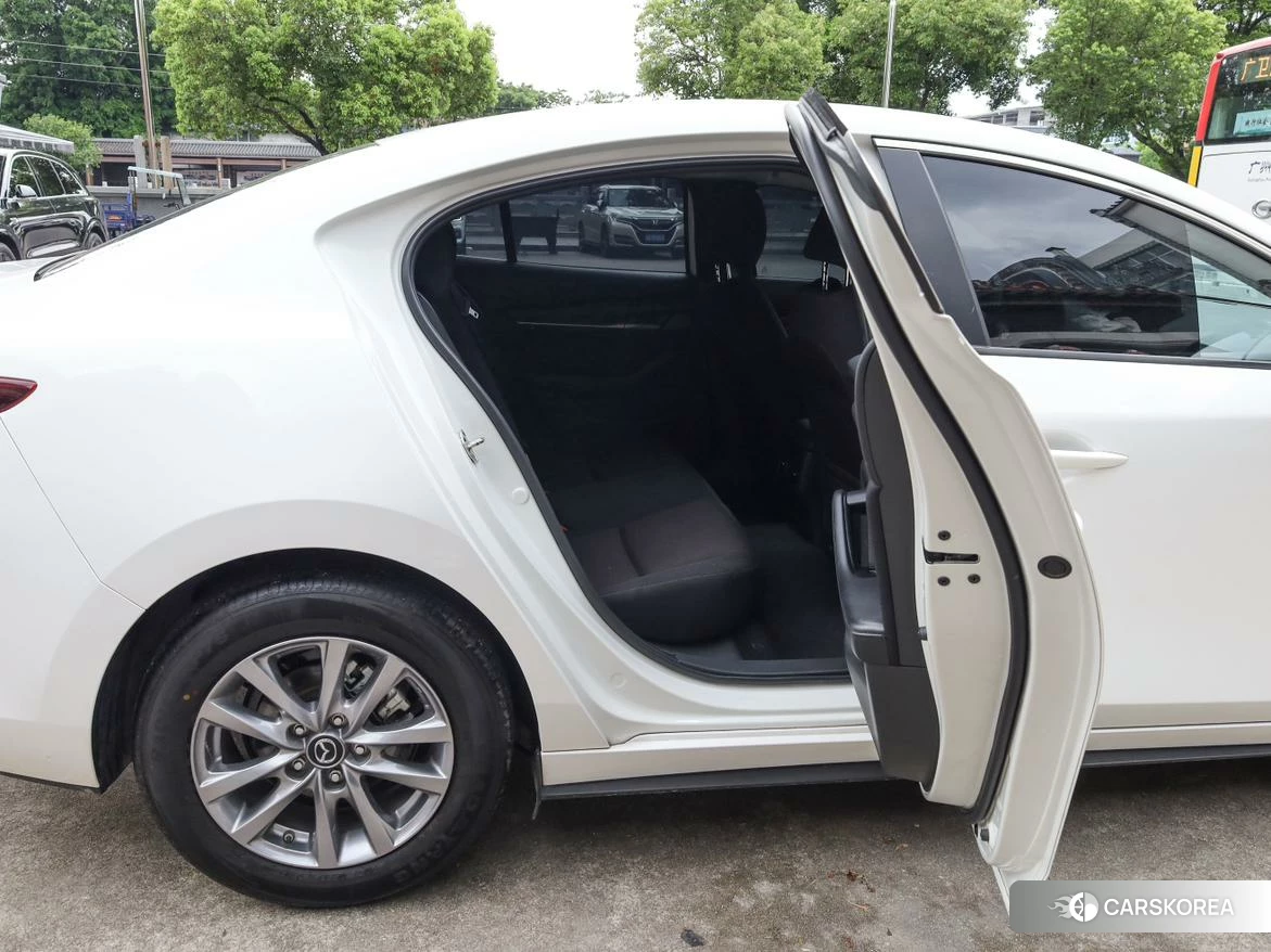 Mazda 3 id 4498893 из Китая 24
