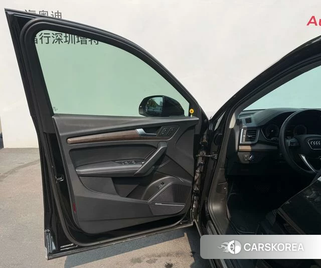 Audi Q5L id 4274450 из Китая 19