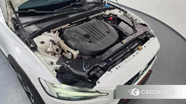 Volvo V60 Cross-Country 2nd Generation id 4019043 из Кореи 16