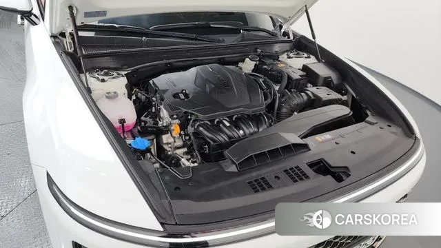 Hyundai Grandeur (GN7) id 3466991 из Кореи 16