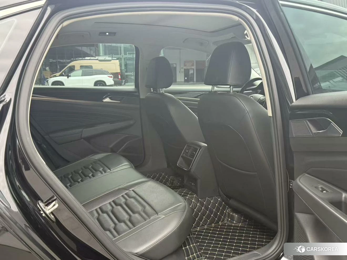 Volkswagen Passat 2021 Черный из Китая, фото 6