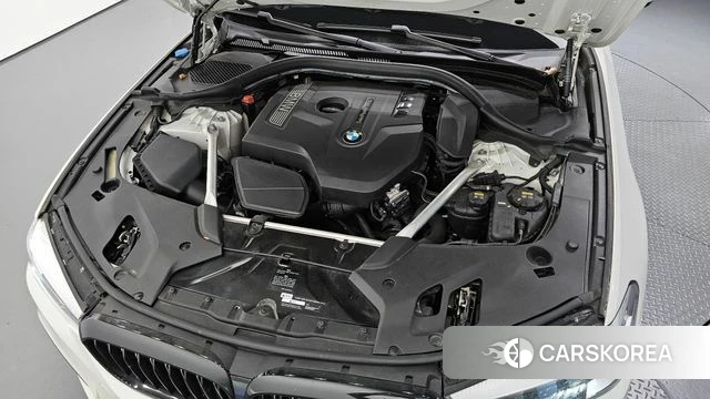 BMW 5 Series (G30) id 4610448 из Кореи 16