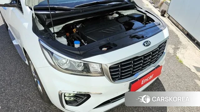 Kia The New Carnival id 2971389 из Кореи 16