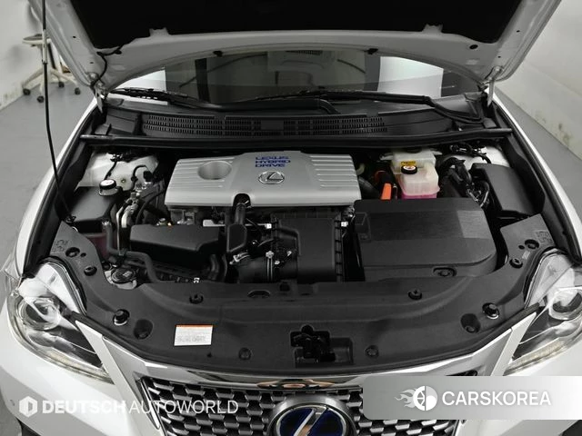 Lexus CT200h id 4626412 из Кореи 16