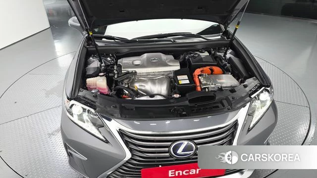 Lexus New ES300h id 4642976 из Кореи 30