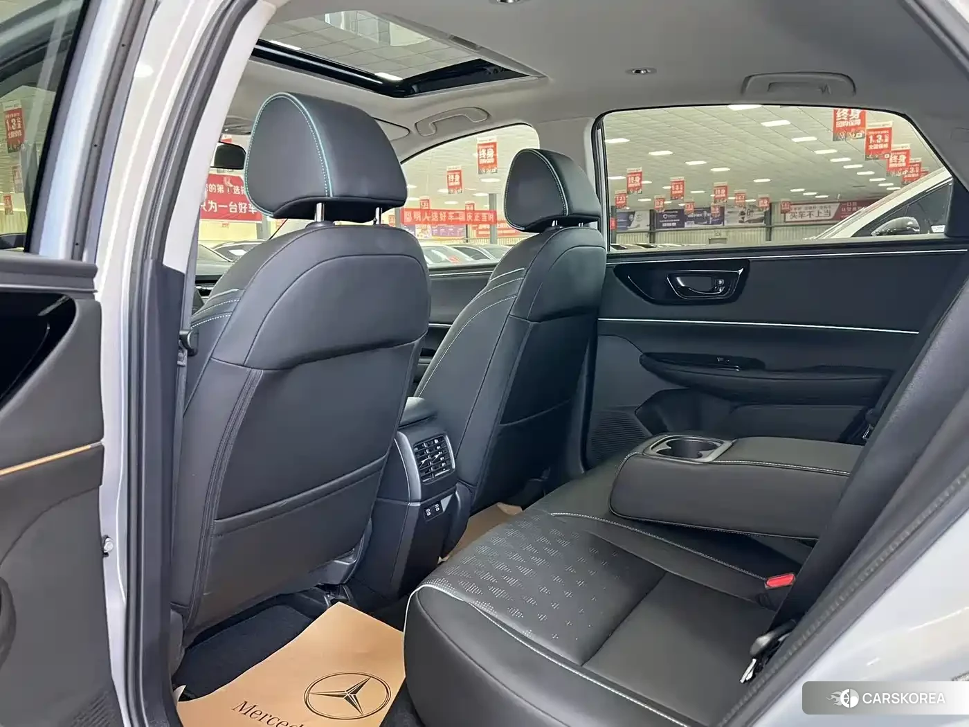 Honda e:NP2 2024 Silver/gray из Китая, фото 6