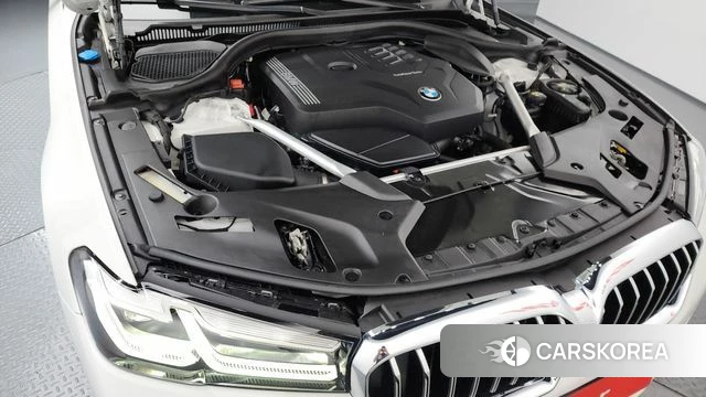 BMW 5 Series (G30) id 4529076 из Кореи 31
