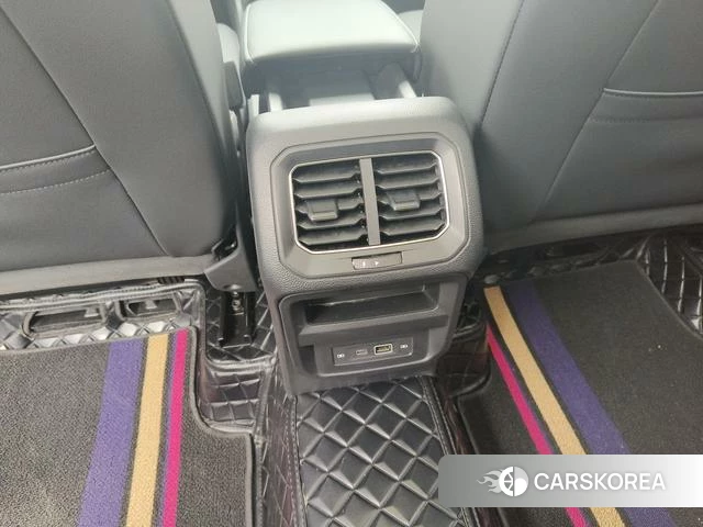 Volkswagen Tiguan L id 4301269 из Китая 21