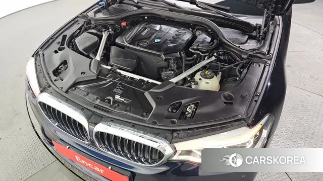 BMW 5 Series (G30) id 3647368 из Кореи 16