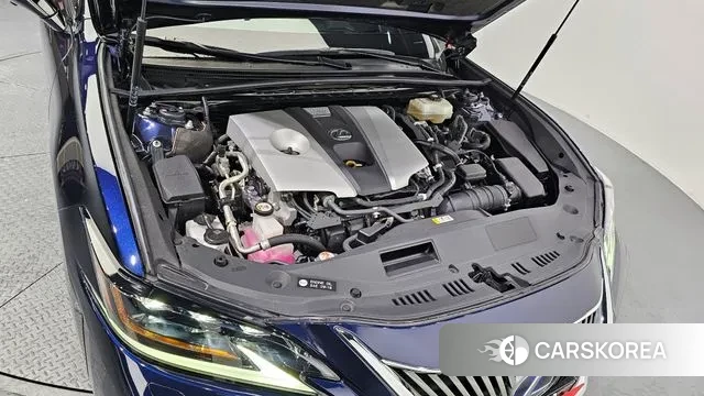 Lexus ES300h 7th generation id 2940657 из Кореи 16