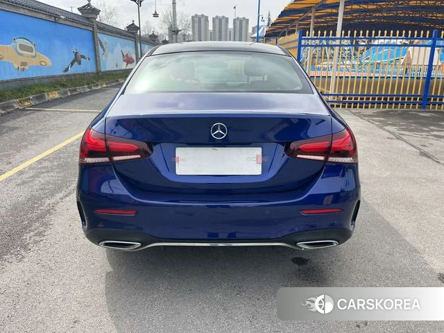 Mercedes-Benz Class A 2021 Синий из Китая, фото 6