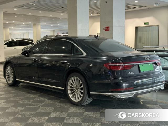 Audi A8 2021 Черный из Китая, фото 6