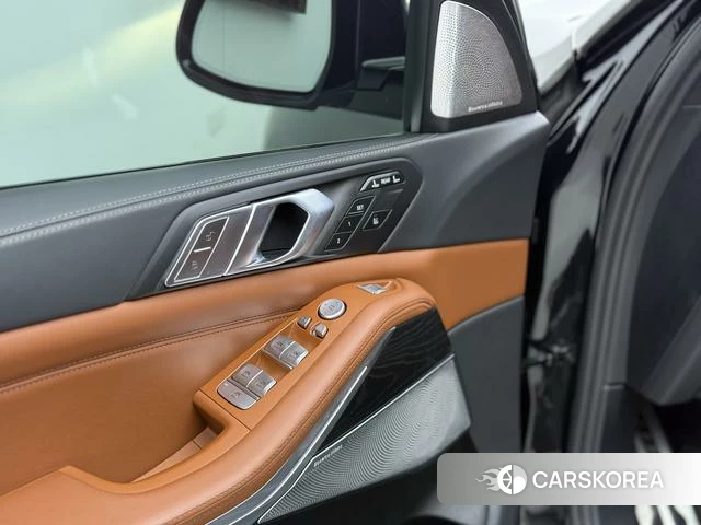 BMW X7 id 4393787 из Китая 8