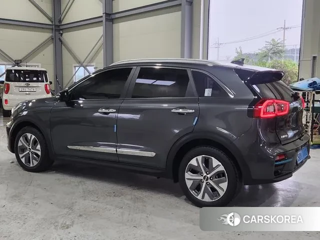 Kia Niro EV id 3008244 из Кореи 16