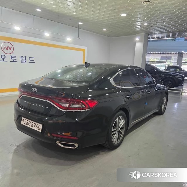 Hyundai Grandeur IG id 4305162 из Кореи 16