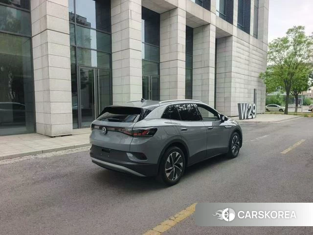 Volkswagen ID.4 CROZZ 2024 Темно-серый из Китая, фото 6