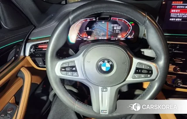 BMW 5 Series (G30) id 3428360 из Кореи 9