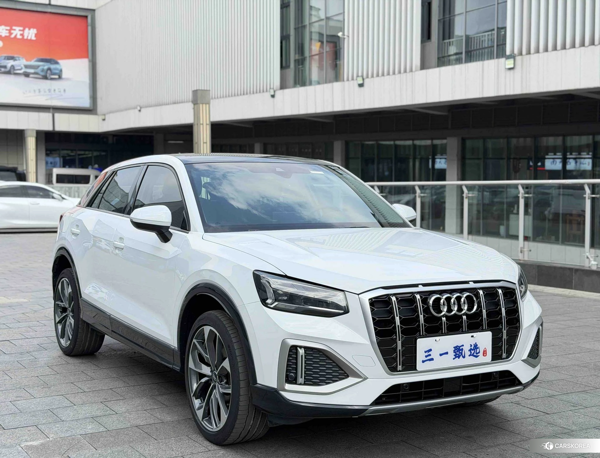 Audi Q2L id 4510368 из Китая 15
