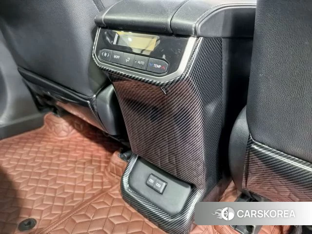 Toyota Crown Lufang id 4260985 из Китая 15