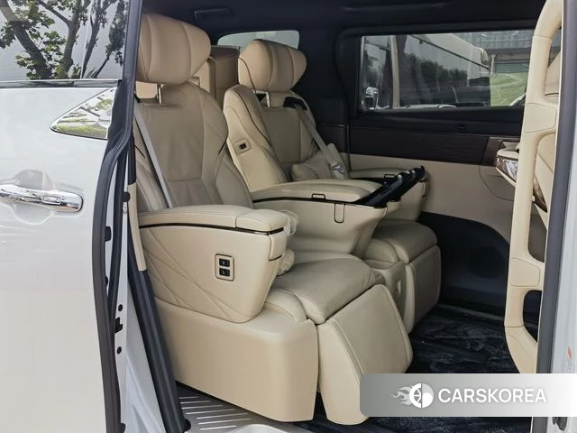 Toyota Elfa id 4313941 из Китая 16