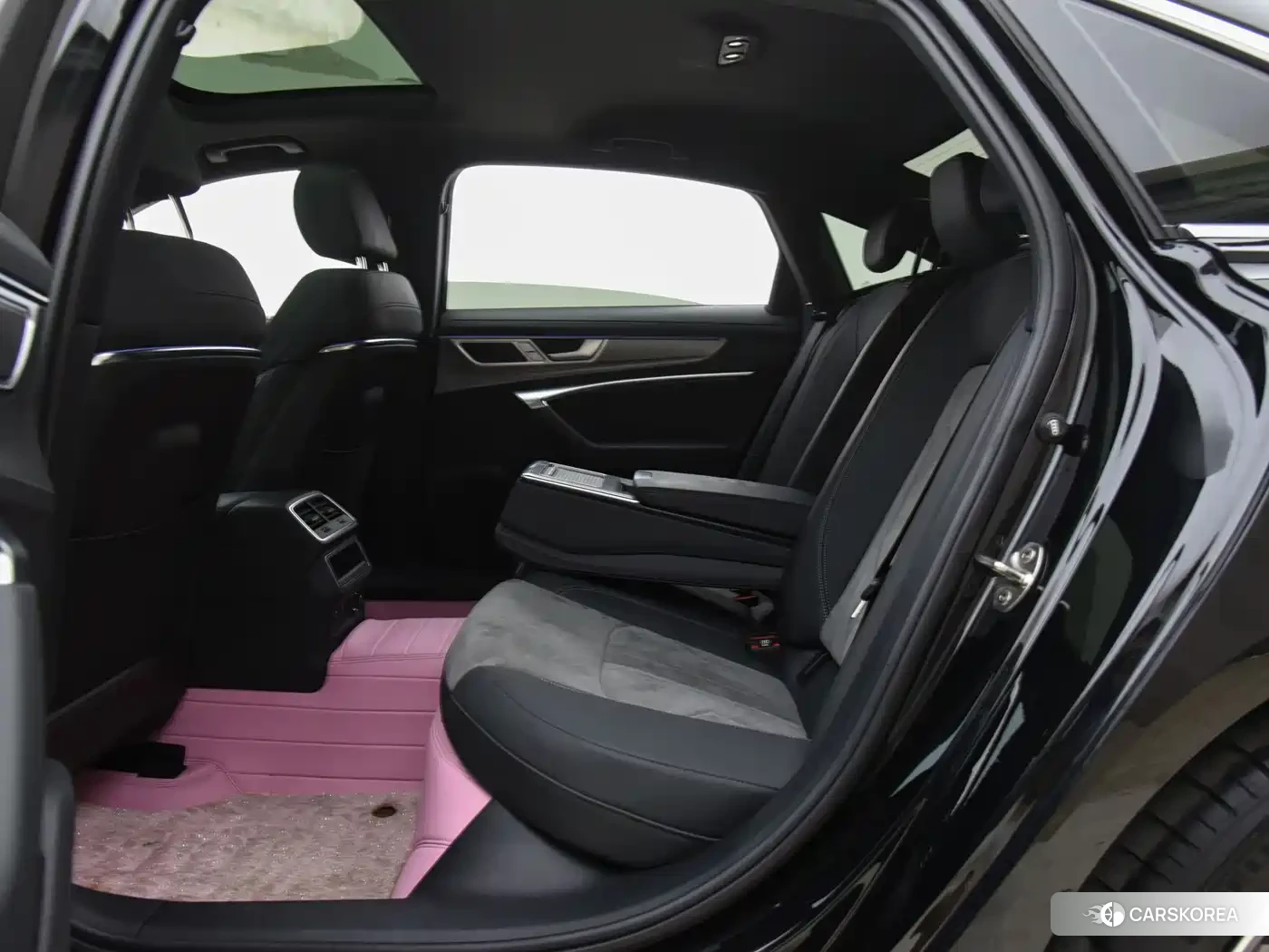 Audi A6L id 4627989 из Китая 11