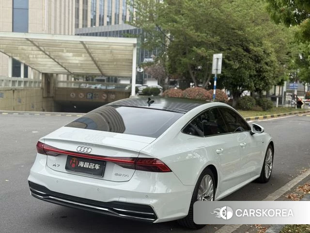 Audi A7 2021 Белый из Китая, фото 6