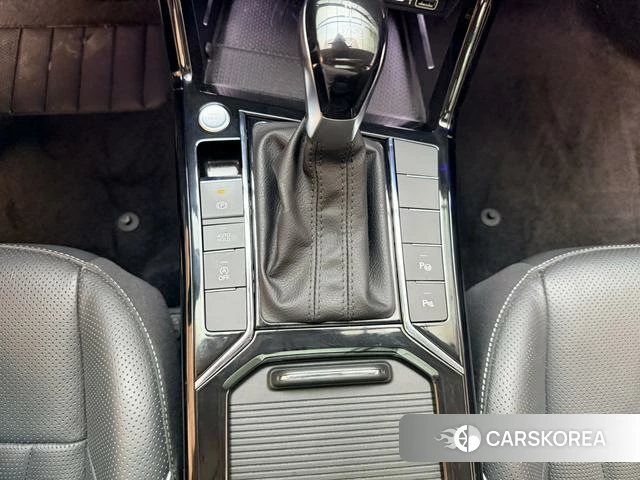 Volkswagen Passat id 4353352 из Китая 13